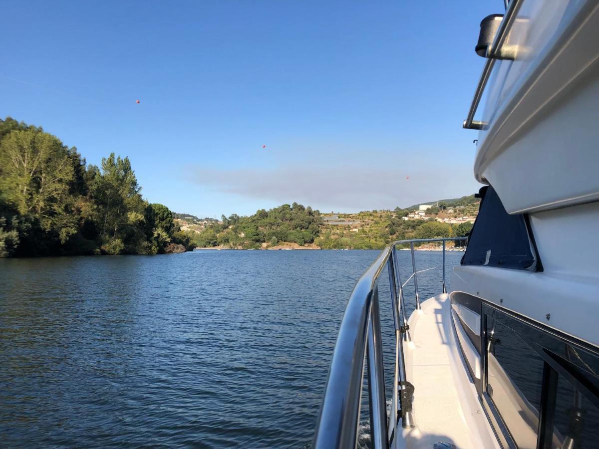 Hotel Aquadouro Yacht Radames - Sleep Boat Experience Castelo de Paiva Exterior foto