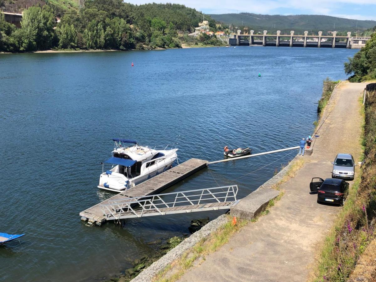 Hotel Aquadouro Yacht Radames - Sleep Boat Experience Castelo de Paiva Exterior foto