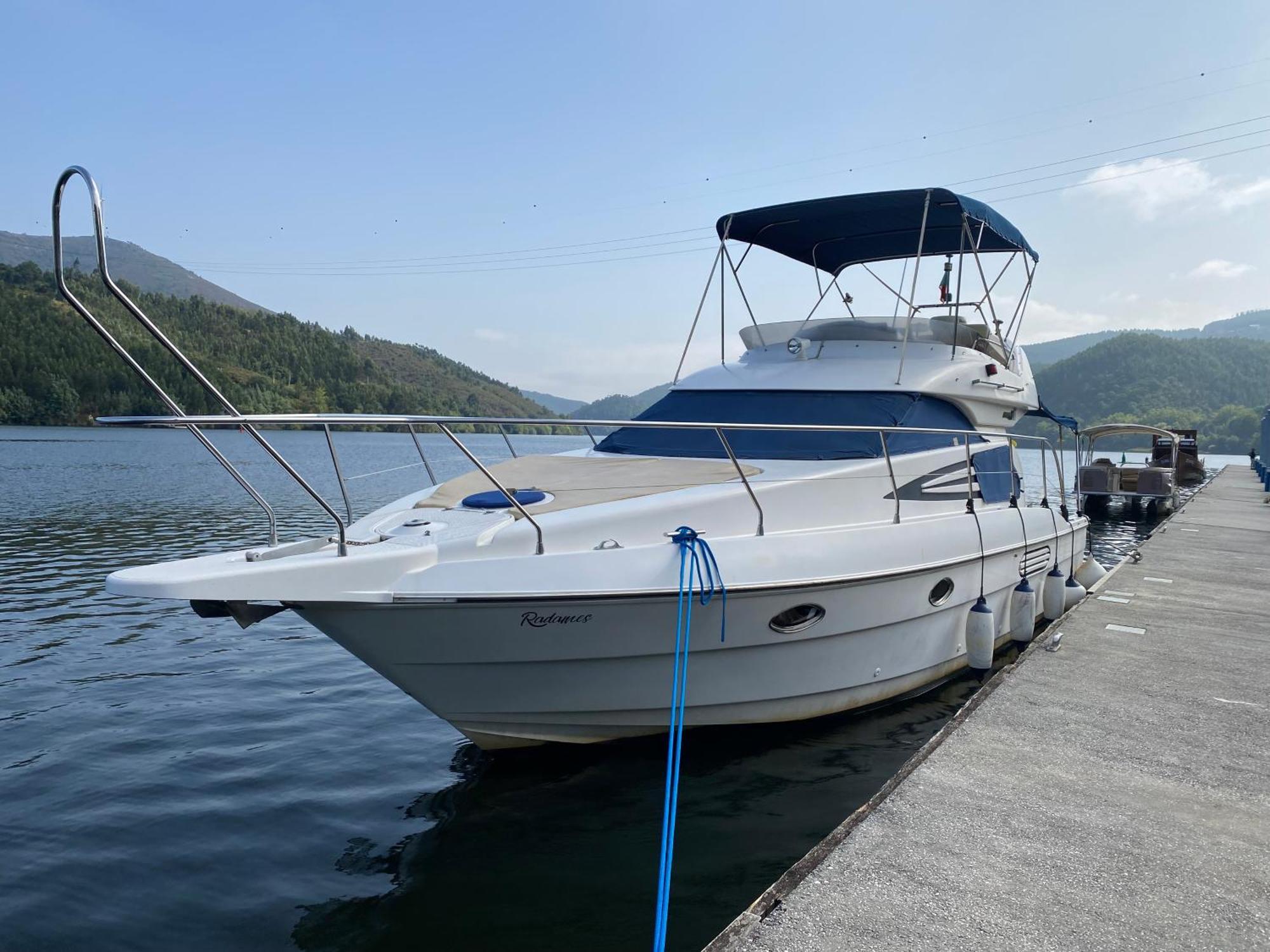 Hotel Aquadouro Yacht Radames - Sleep Boat Experience Castelo de Paiva Exterior foto