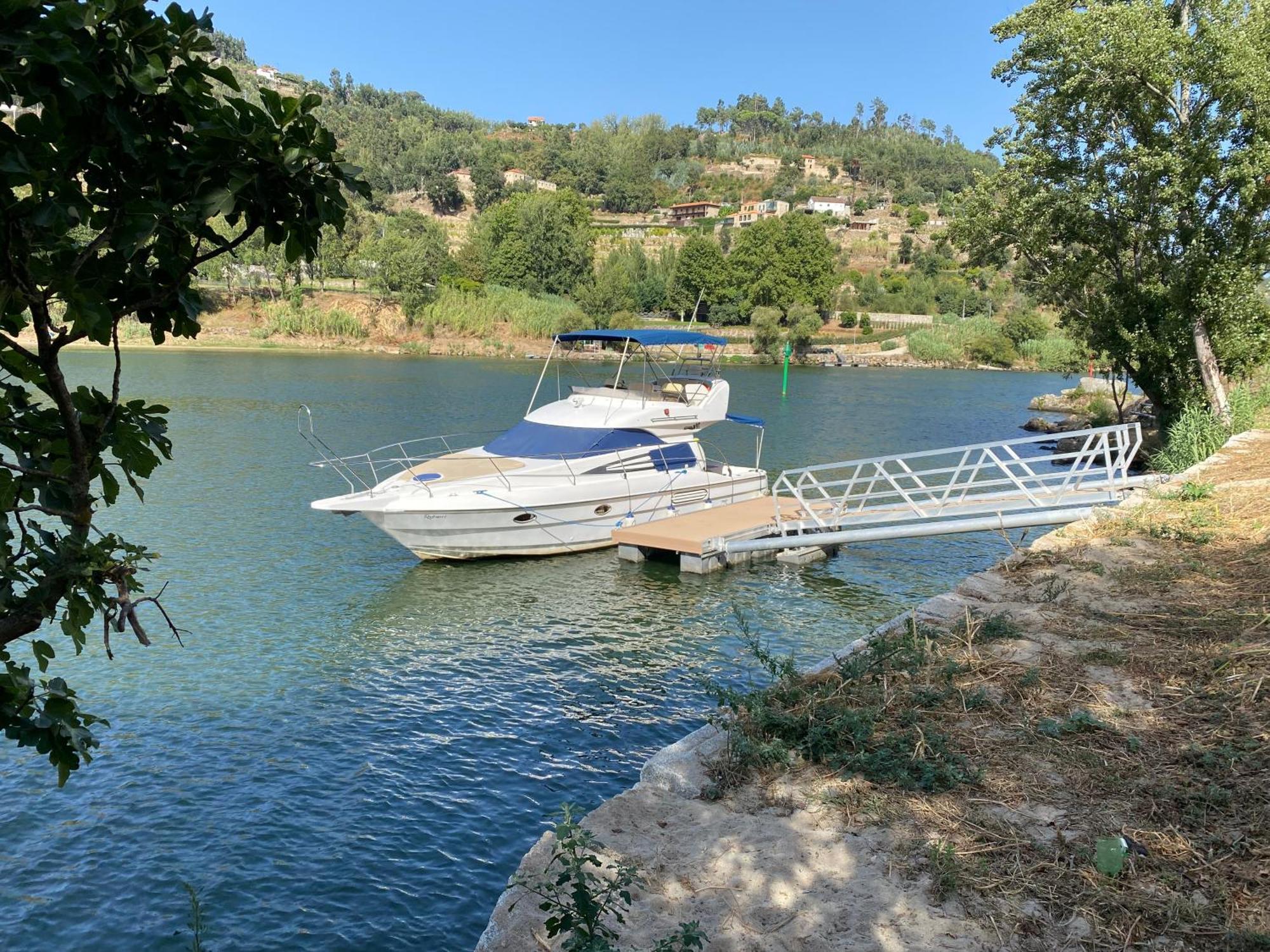 Hotel Aquadouro Yacht Radames - Sleep Boat Experience Castelo de Paiva Exterior foto